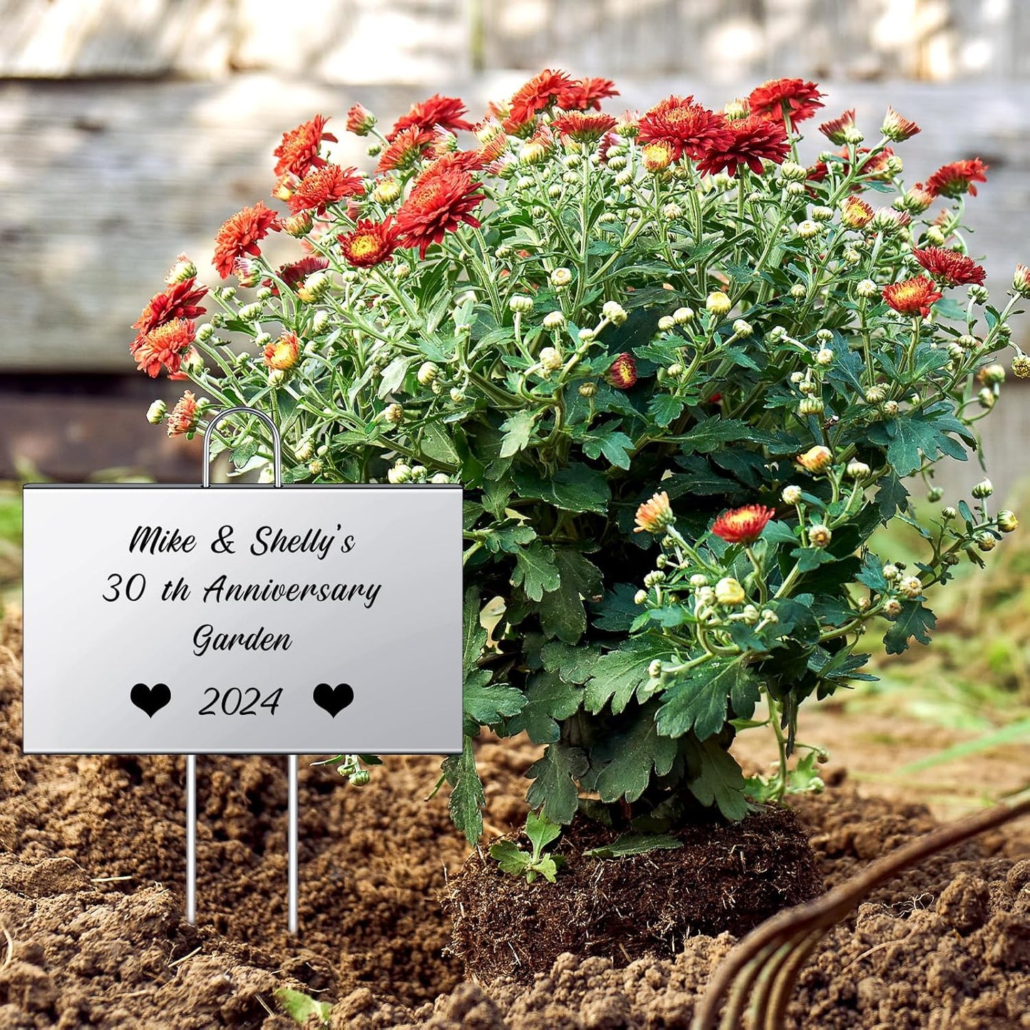 Landhoow 30 Pcs Large Garden Plant Markers Metal Plant Labels Sign 4'' x 6'' with 11'' Stake Weatherproof Waterproof Garden Sign for Outdoor Seedlings Herbs Vegetable Greenhouse, Sliver